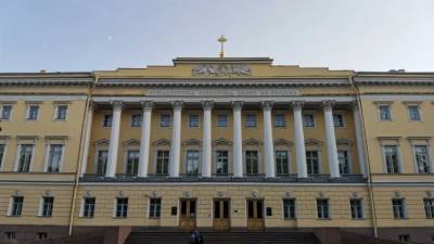 В Петербурге музеи изменят режим работы из-за COVID-19