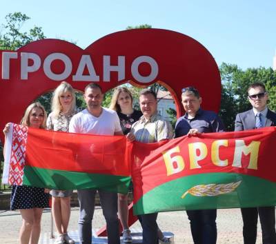 БРСМ Гродненщины запустила челлендж в рамках проекта «Роднае-народнае»