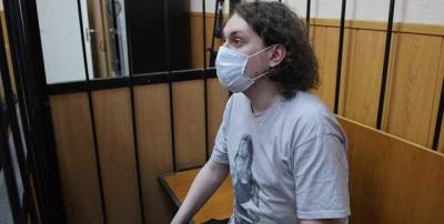 "Исполнил, но не выкладывал": Хованский лишь частично признал вину в оправдании терроризма