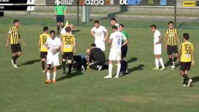Футболист казахстанского «Кайрат-Жастар» потерял сознание во время матча