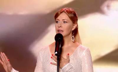 Звезда "Квартала 95" Елена Кравец восхитила фанатов женственным образом: "Королева сцены и наших сердец"