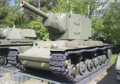 Эксперты: Штурмовой танк КВ-2 «похоронили» после начала ВОВ