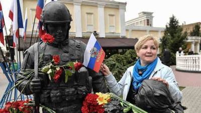 Крымская реальность и пустая болтовня в киевской цирюльне