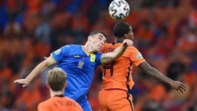 Голландия вырвала победу у Украины в матче Евро-2020