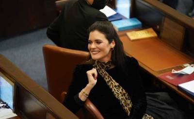 Депутат от партии «Авода» проголосовала за Беннета на носилках
