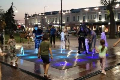 В Омске вновь заработал сухой фонтан на Бударина