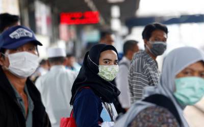 Власти Джакарты предупредили о новой вспышке коронавируса из-за индийского штамма