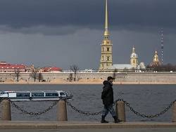 Петербург вслед за Москвой введет ограничения из-за COVID-19