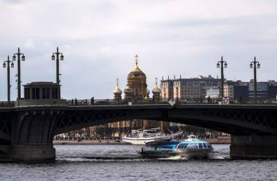 В Санкт-Петербурге усилят ограничения из-за коронавируса