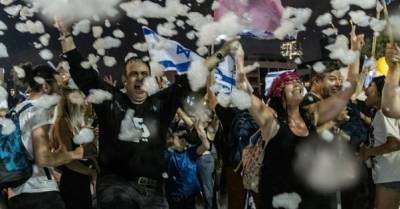Без Нетаньяху: что стоит за сменой правительства Израиля и есть ли у него шансы на успех