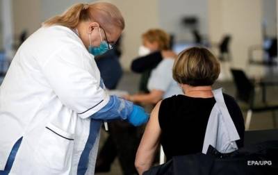 В Украине замедлились темпы вакцинации