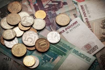 Торги на Мосбирже стартовали с небольшого укрепления курса рубля