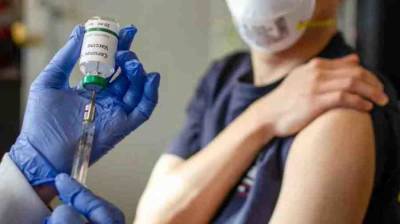 На Украине снова замедлились темпы вакцинации против коронавируса