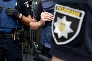 Полицейский на Херсонщине открыл стрельбу по участникам АТО