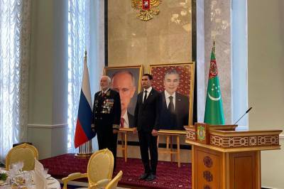 Сердар Бердымухамедов стал почетным гостем на приеме в Посольстве РФ в честь Дня России