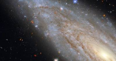 Галактическая электростанция. Телескоп Хаббл обнаружил галактику с удивительным секретом