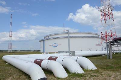 Беларусь возобновила прокачку нефти в Польшу