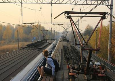 В Вологде скончался подросток, которого ударило током на крыше поезда