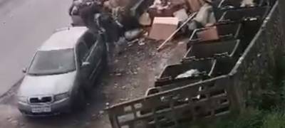 Надзорные органы по видеозаписи ищут автомобиль, из которого выбросили мусор в Петрозаводске