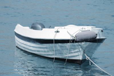 Запрет на движение моторных лодок снимут в Псковской области с 16 июня