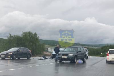 Три автомобиля столкнулись на трассе в Кольском районе