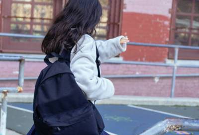 На автовокзале Петербурга перехватили 11-летнюю «путешественницу» из Великого Новгорода