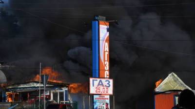 В пожаре на АЗС в Новосибирске пострадали 16 человек, СК возбудил дело