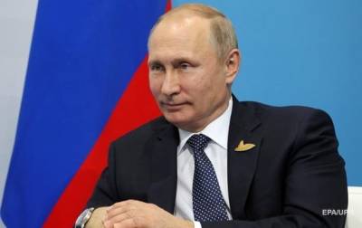 Путин утверждает, что не боится оппозиции