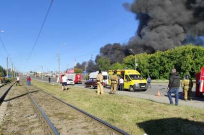 Причиной взрыва и пожара на АЗС в Новосибирске назван выброс газа