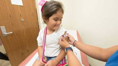 Будут ли вакцинировать против коронавируса детей в Украине: ответ Ляшко