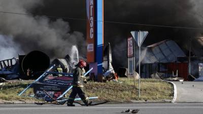 Число пострадавших при пожаре на АЗС в Новосибирске выросло до 33