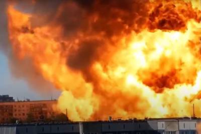 В Новосибирске ликвидировали пожар на АЗС