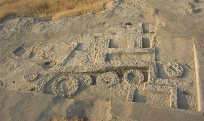 В Израиле обнаружили печати, которым 7000 лет