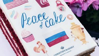 Женевская кондитерская сделала торт в честь саммита Путина и Байдена