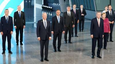 Члены НАТО договорились укреплять коллективную оборону «по всем направлениям»