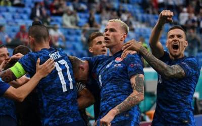Сборная Словакии обыграла команду Польши в матче чемпионата Европы по футболу