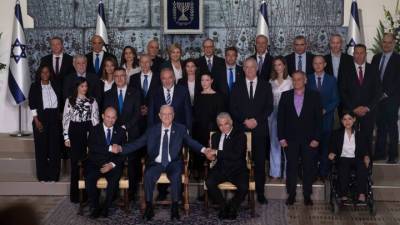 У Израиля новый премьер, но политический кризис не преодолен