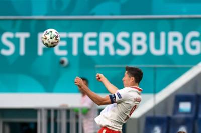 Словакия победила Польшу в матче Евро-2020 в Санкт-Петербурге