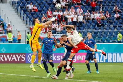 Польша — Словакия 1:2 видео голов и обзор матча Евро-2000