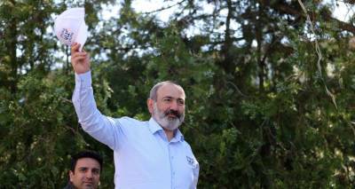 Пашинян и его сторонники отправятся автопробегом на юг Армении