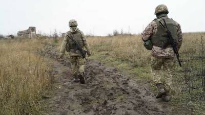 На Донбассе подорвались украинские военные: двое пострадавших