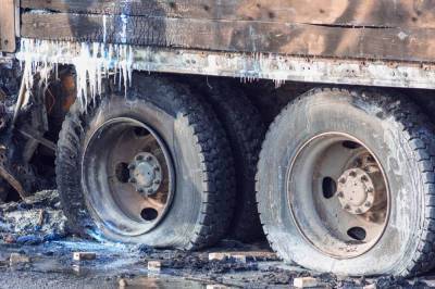Дорожники предложили штрафовать россиян за использование шипованных шин летом