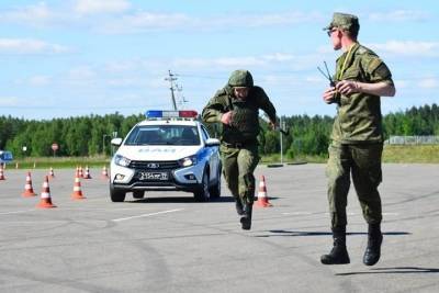 Военные автоинспекторы Северного флота – призеры Всеармейских состязаний