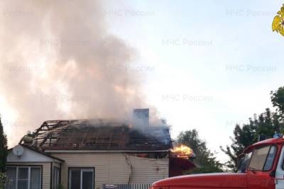 Пожарные тушили многоквартирный дом более 5 часов в Карачевском районе