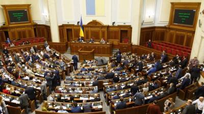 Верховная рада планирует обложить жителей Крыма налогами