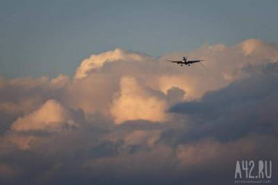 Летевший из Новокузнецка в Москву самолёт экстренно сел в Казани