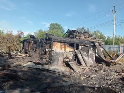 В старой Зареке в праздник сгорел частный дом из-за того, что ребенок поджег пух