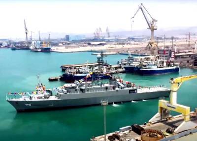 ВМС Ирана получили новый эсминец «Дена»