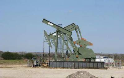 Нефть на подъеме благодаря ослаблению опасений о скором восстановлении поставок из Ирана
