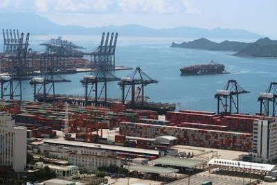 Китай закрытием одного порта поставил мировую торговлю под угрозу